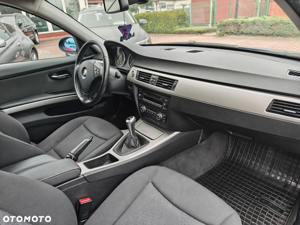 BMW Seria 3 - 10