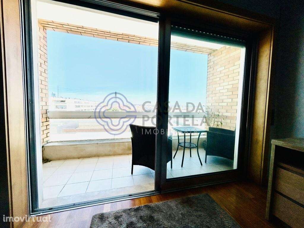 T2 com Varandas e Garagem na Maia - Grande imagem: 4/17