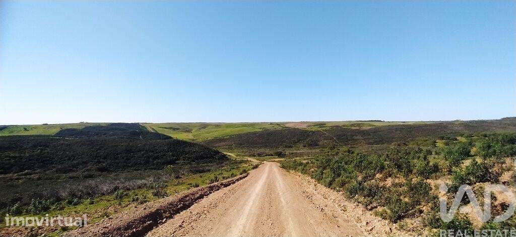 Terreno T1 em Vila do Bispo e Raposeira de 174170,00 m2 - Grande imagem: 2/13