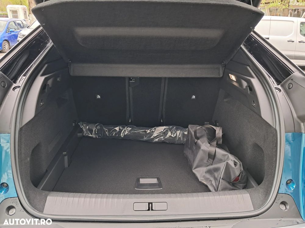 Peugeot 3008 Hybrid 145 e-DSC6 GT - 26