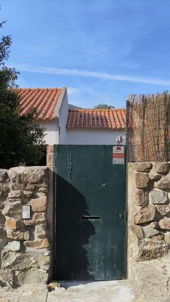 Terreno com casa T1 - Grande imagem: 3/6