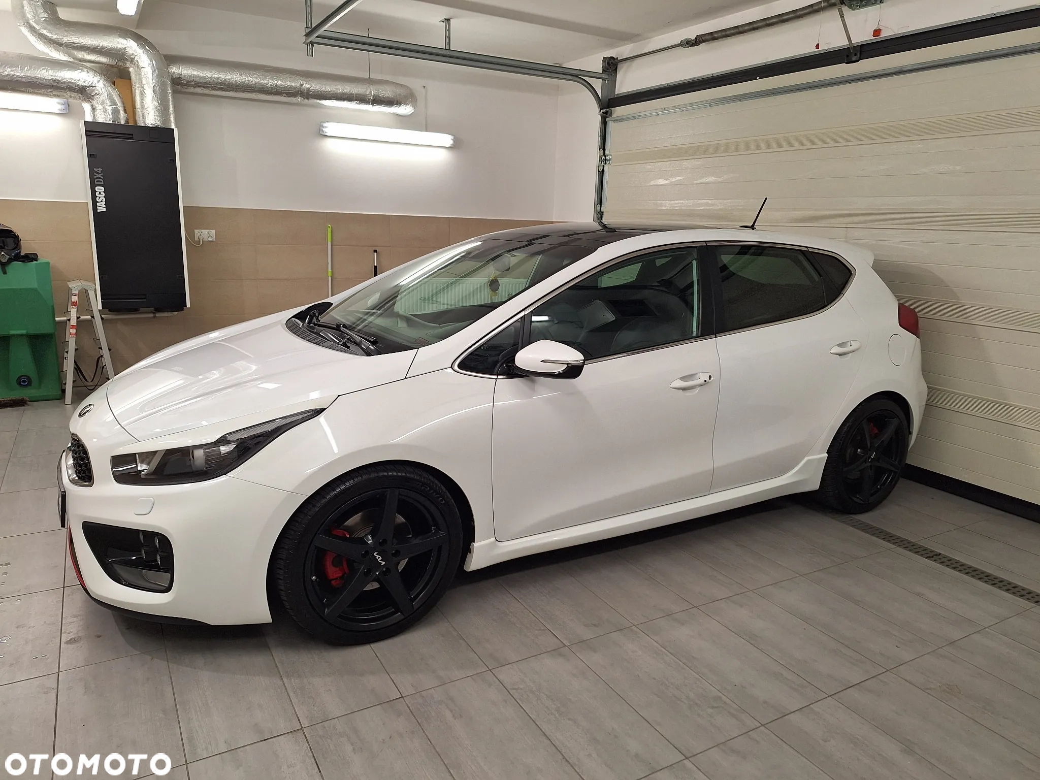 Kia Ceed 1.6 T-GDI GT - 6