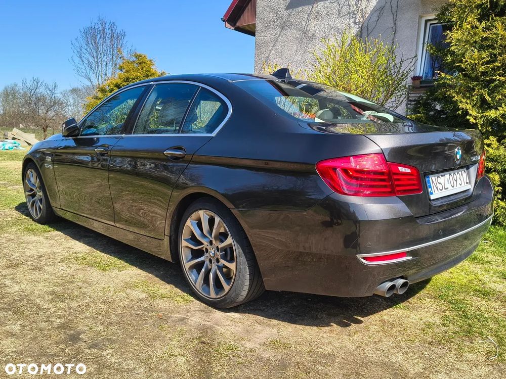 BMW Seria 5 528i Modern Line - 19