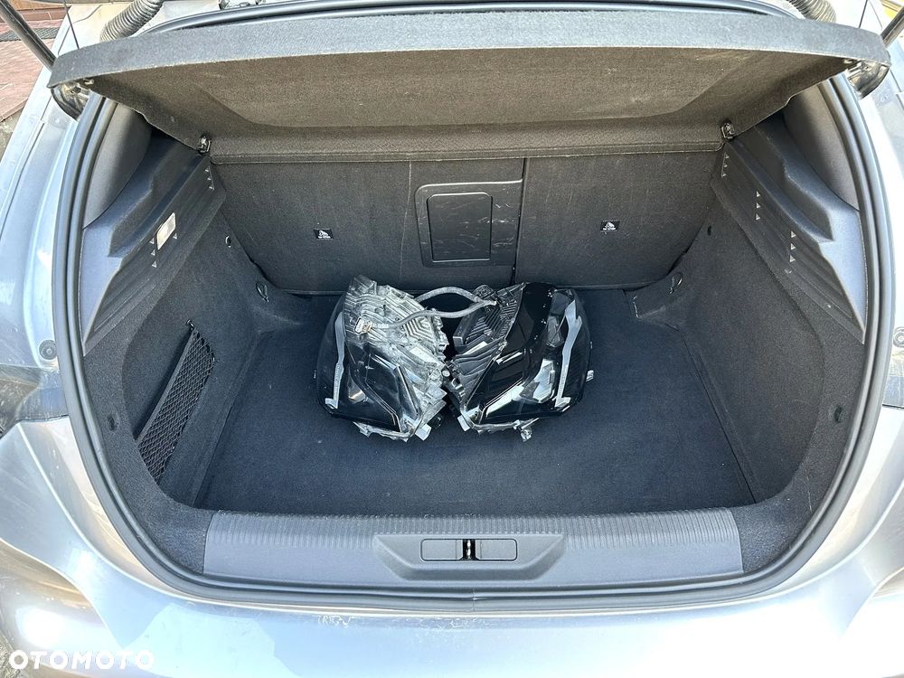 Peugeot 308 1.2 PureTech Allure S&S EAT8 - 15