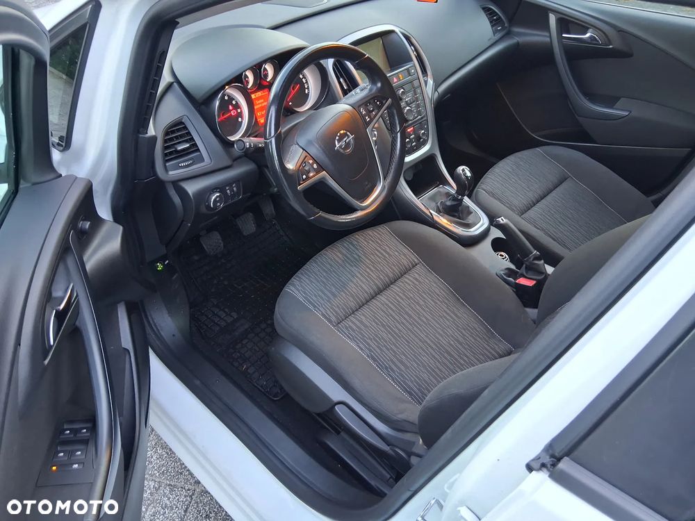 Opel Astra 1.6 Business EU6 - 22