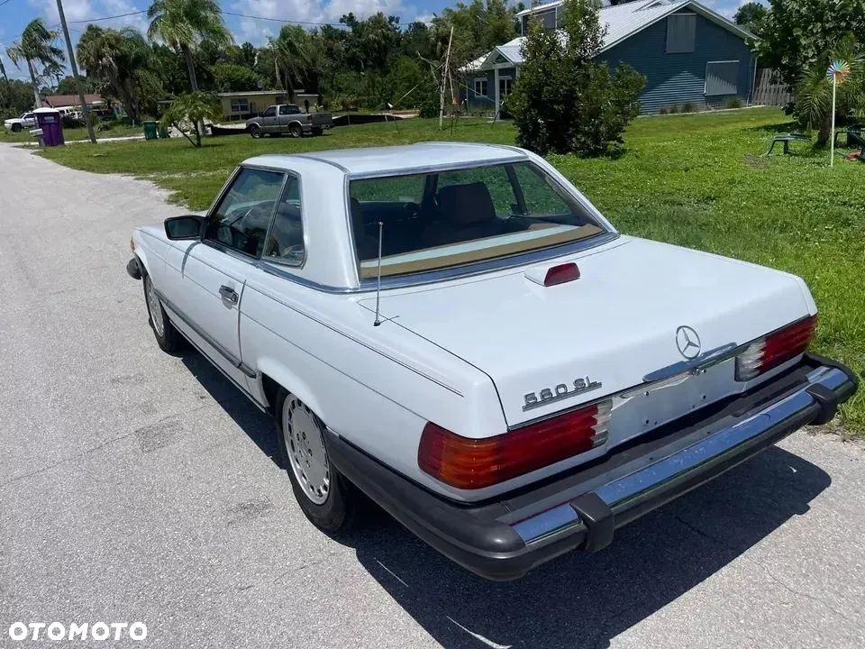 Mercedes-Benz SL - 24