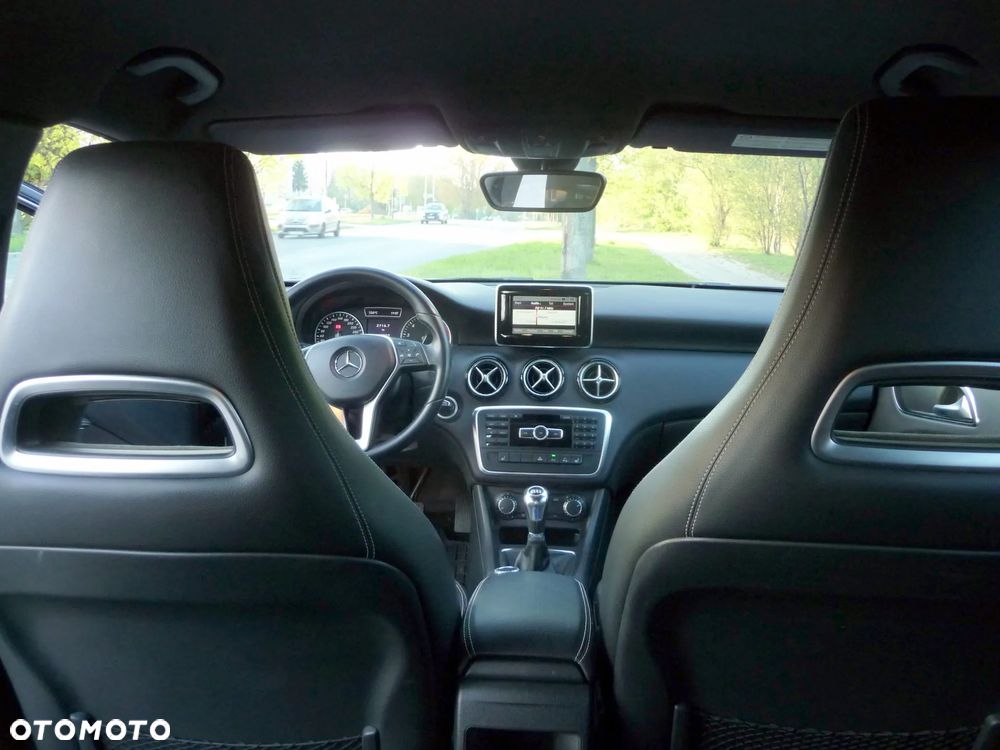 Mercedes-Benz Klasa A 180 BlueEfficiency Edition - 4