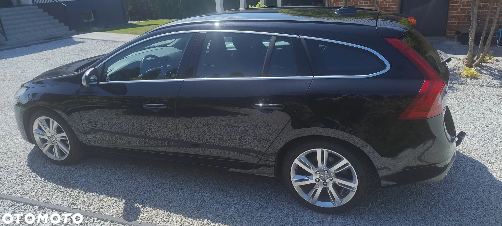 Volvo V60 D5 AWD Geartronic RDesign - 4