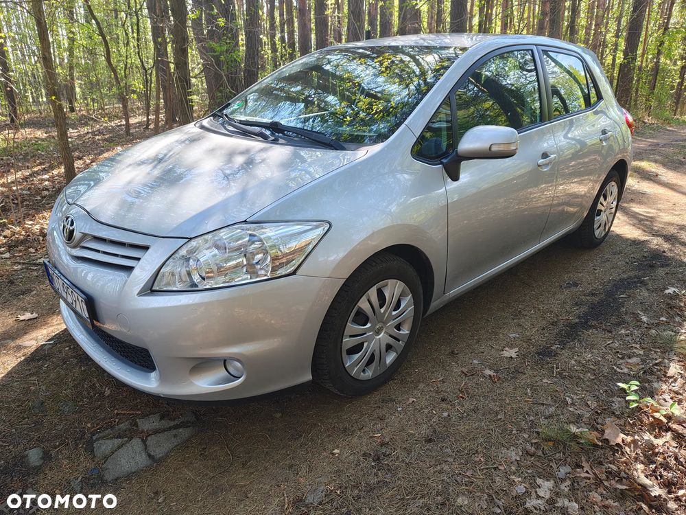 Toyota Auris - 1