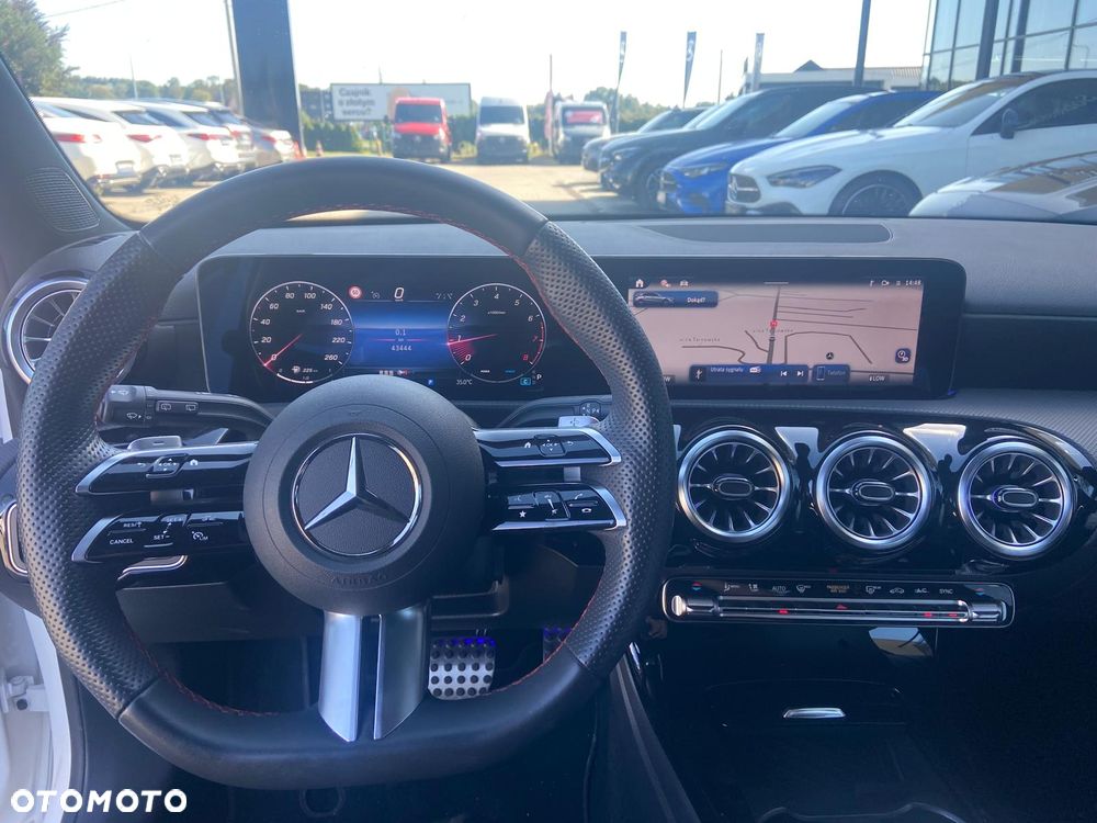 Mercedes-Benz Klasa A 200 AMG Line 7G-DCT - 11