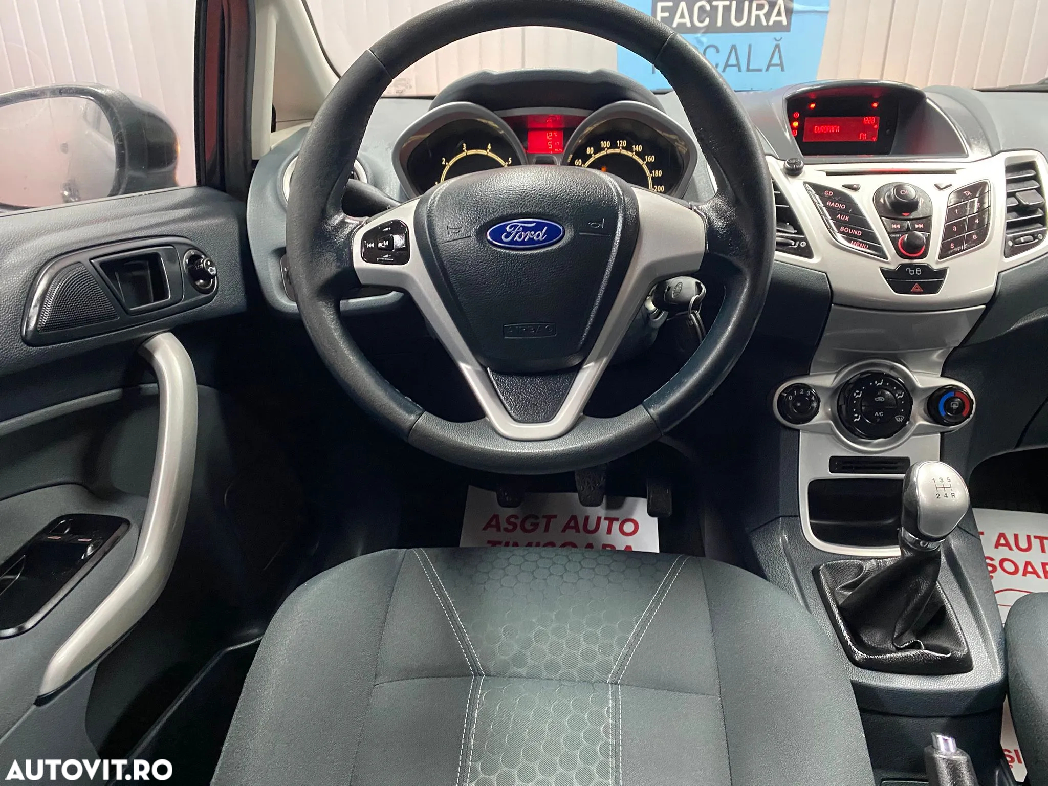 Ford Fiesta - 8