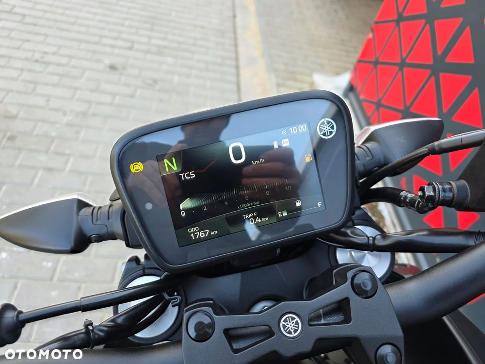 Yamaha MT - 16