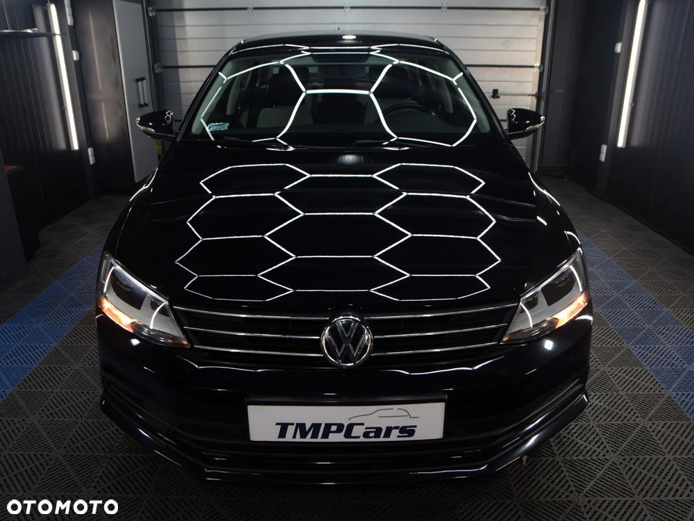 Volkswagen Jetta - 27