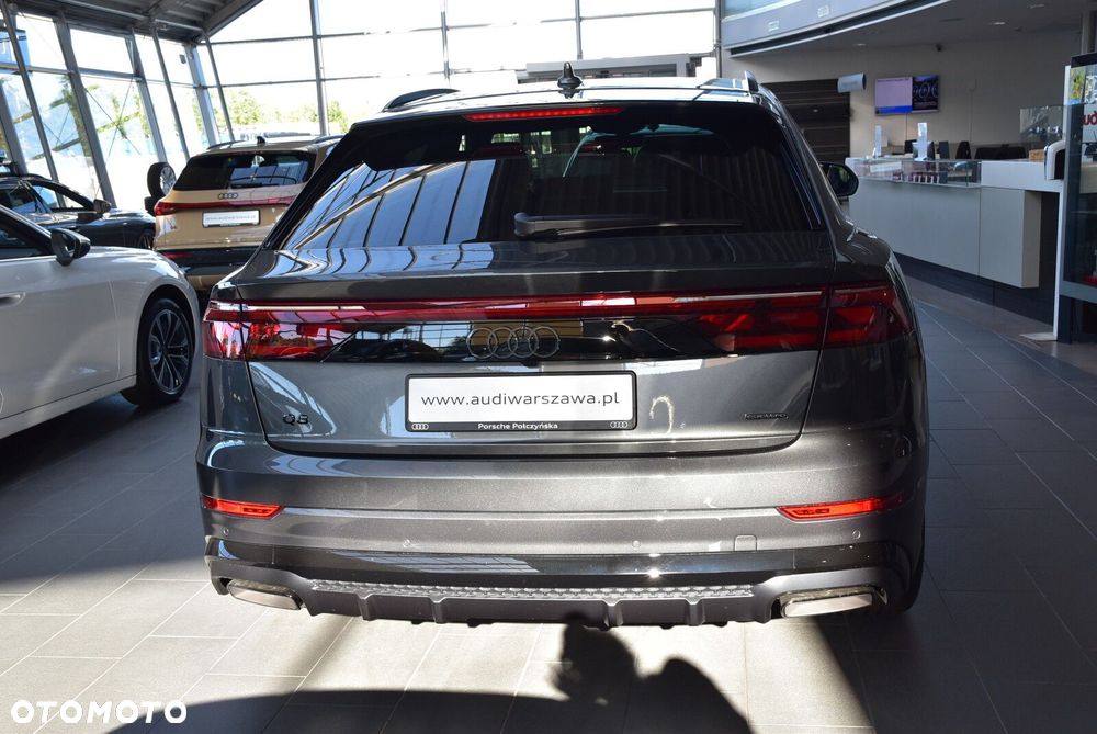 Audi Q8 - 5