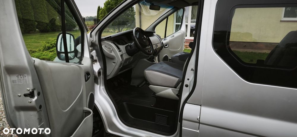 Opel Vivaro - 12