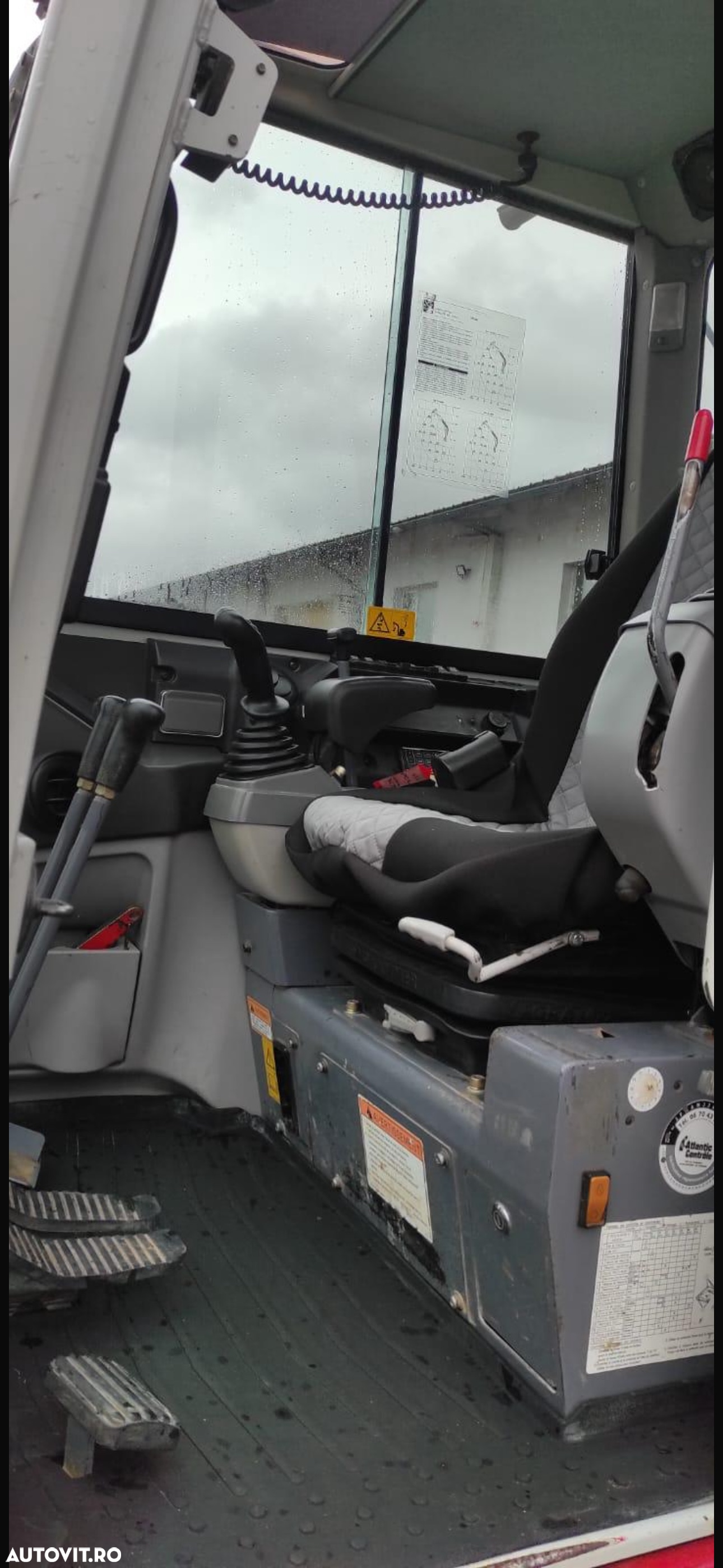 Takeuchi Tb230 - 7