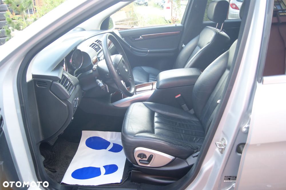 Mercedes-Benz Klasa R 500 4Matic 7G-TRONIC - 17