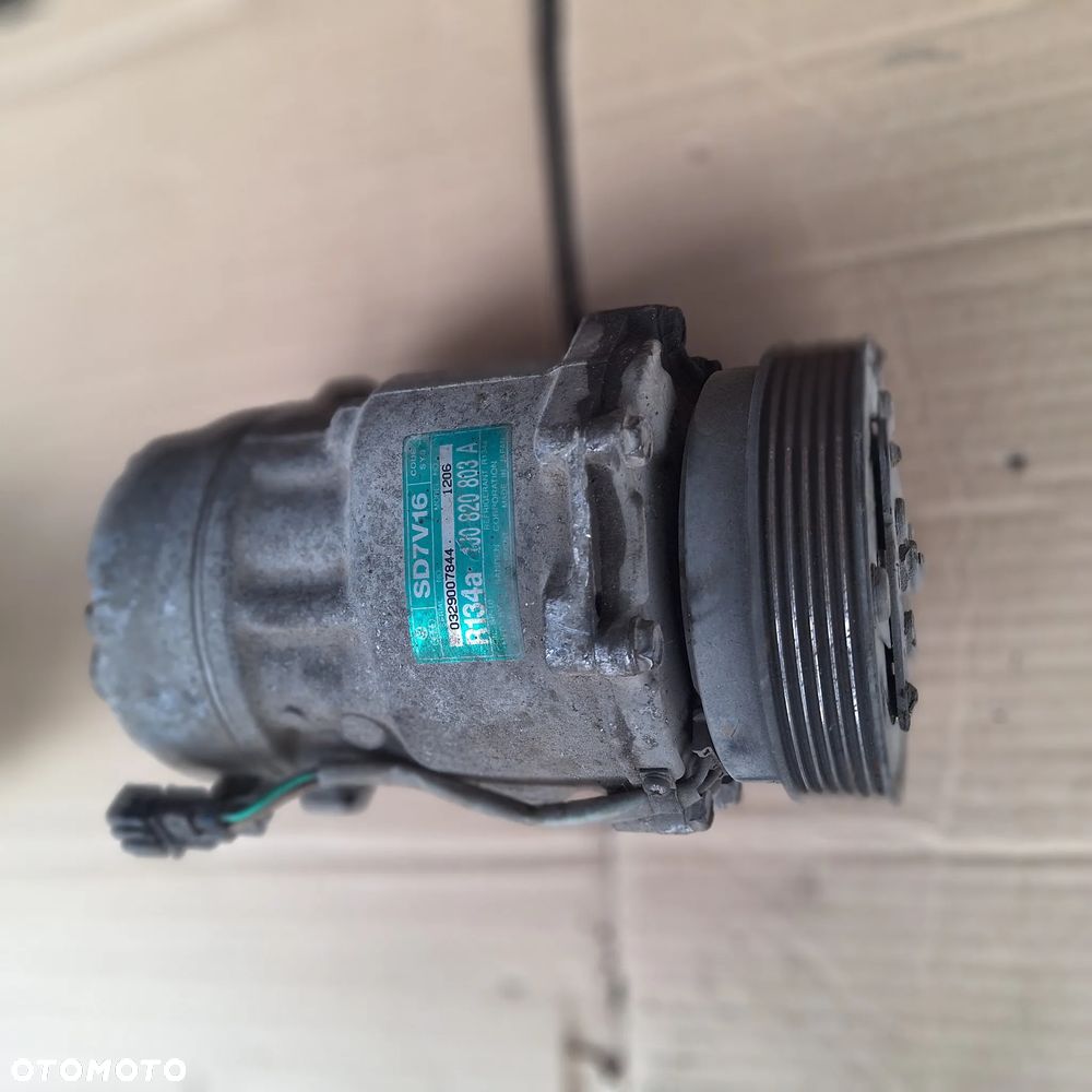 SPREZARKA KLIMATYZACJI NEW BEETLE SKODA GLOF IV OCTAVIA  SD7 R134A 2.0 B - 4