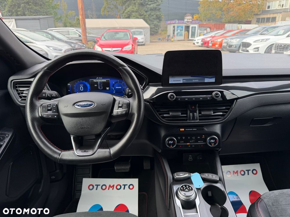 Ford Kuga 2.0 EcoBlue 4x4 ST-LINE X - 18