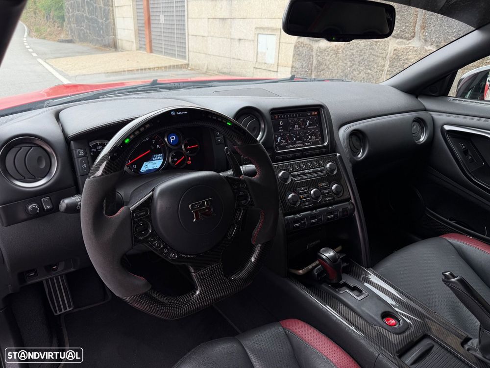 Nissan GT-R Black Edition - 10