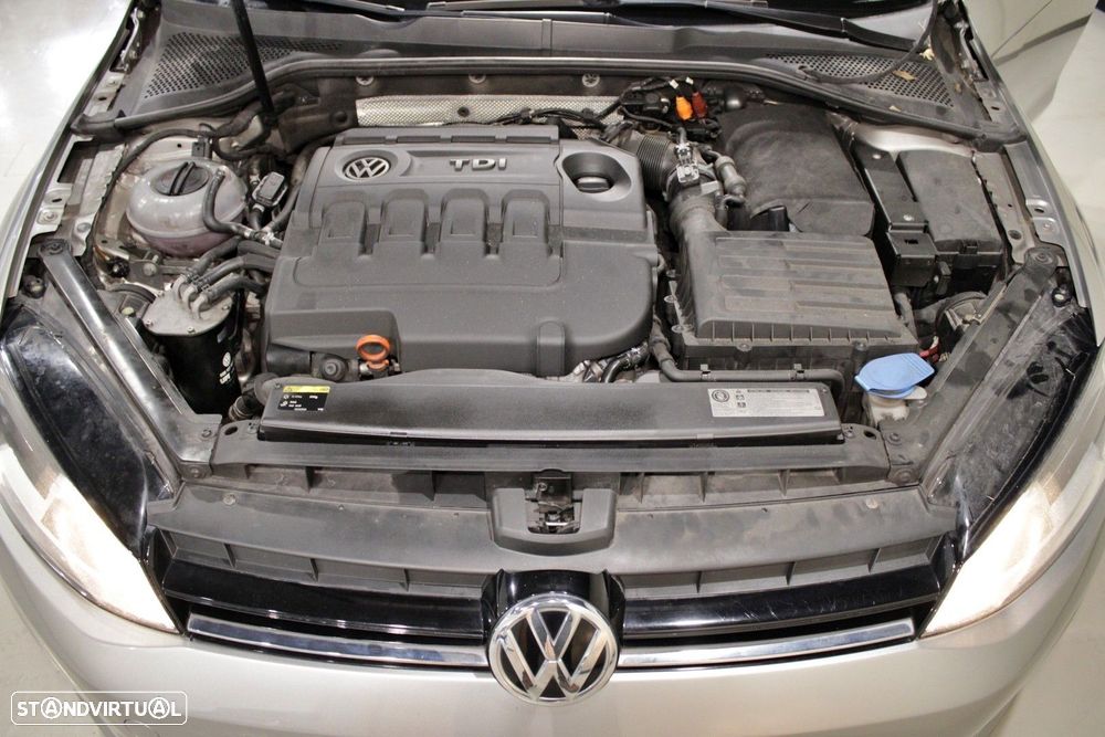 VW Golf 1.6 TDi Confortline - 33