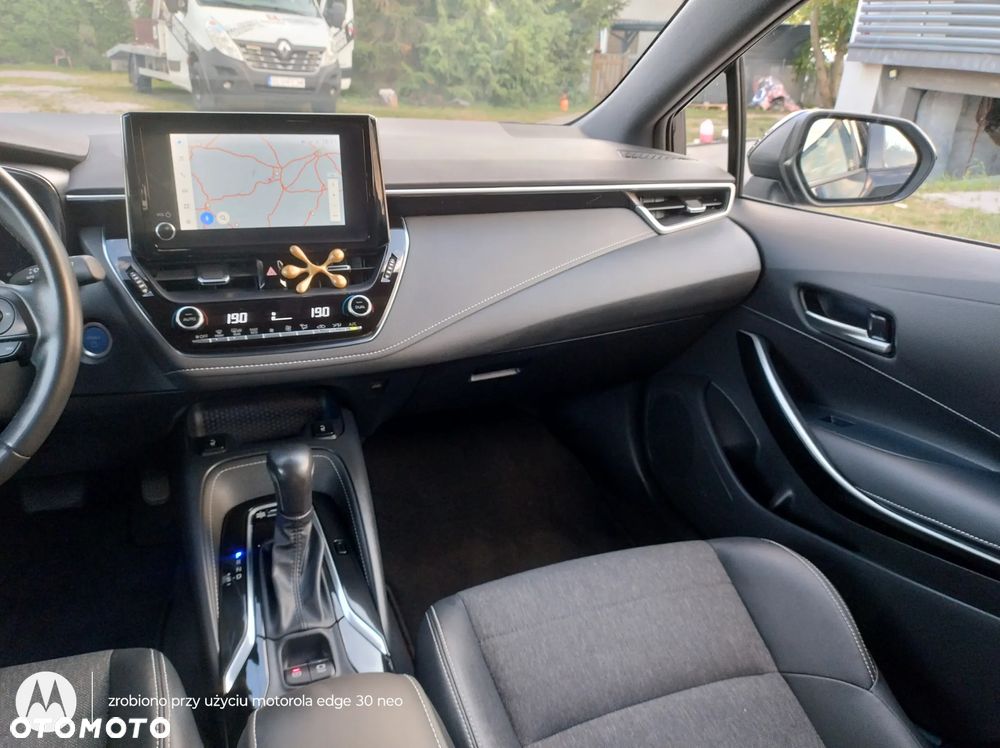 Toyota Corolla 2.0 Hybrid Style - 33