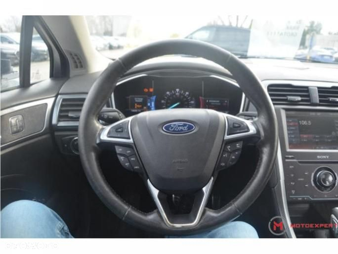 Ford Fusion - 17