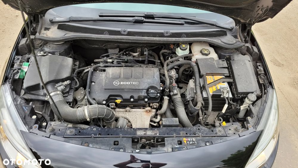 Opel Astra 1.4 Turbo - 15