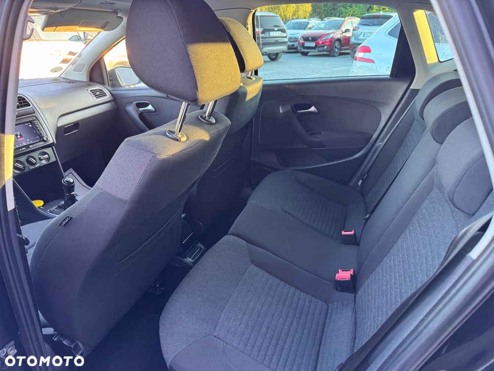 Volkswagen Polo 1.6 TDI Comfortline - 11