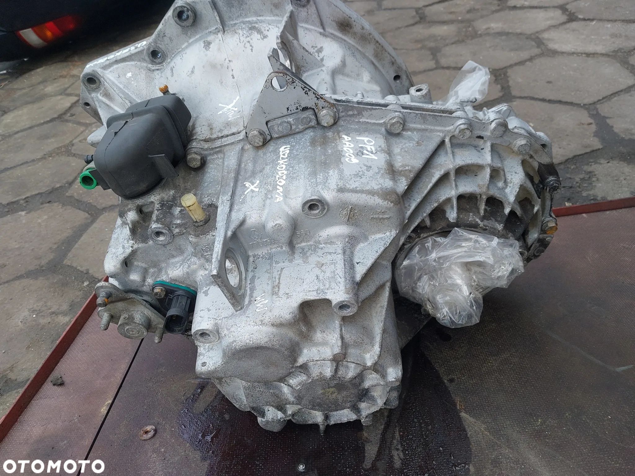 Skrzynia Biegów Renault Master Opel Movano PF1AA009 PF1 009 Uszkodzona na części 2.2 dci 2.5 DCI - 1