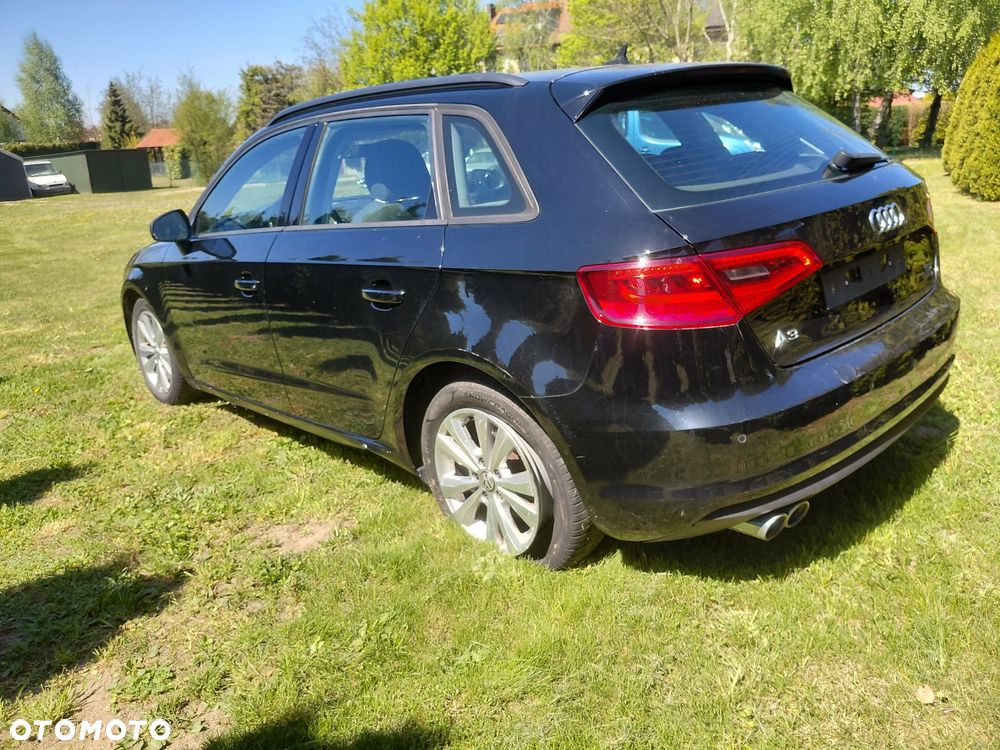 Audi A3 Sportback 2.0 TDI quattro Ambiente - 5