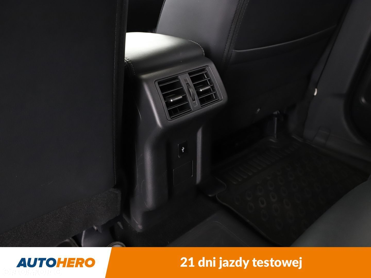Mitsubishi Outlander - 35