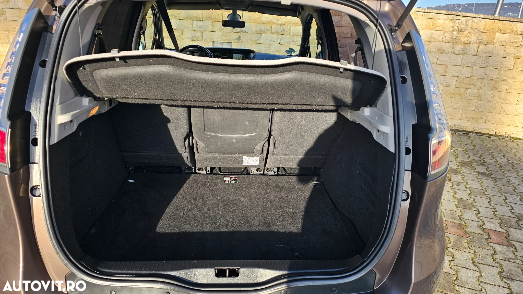Renault Scenic ENERGY TCe 130 INITIALE PARIS - 24