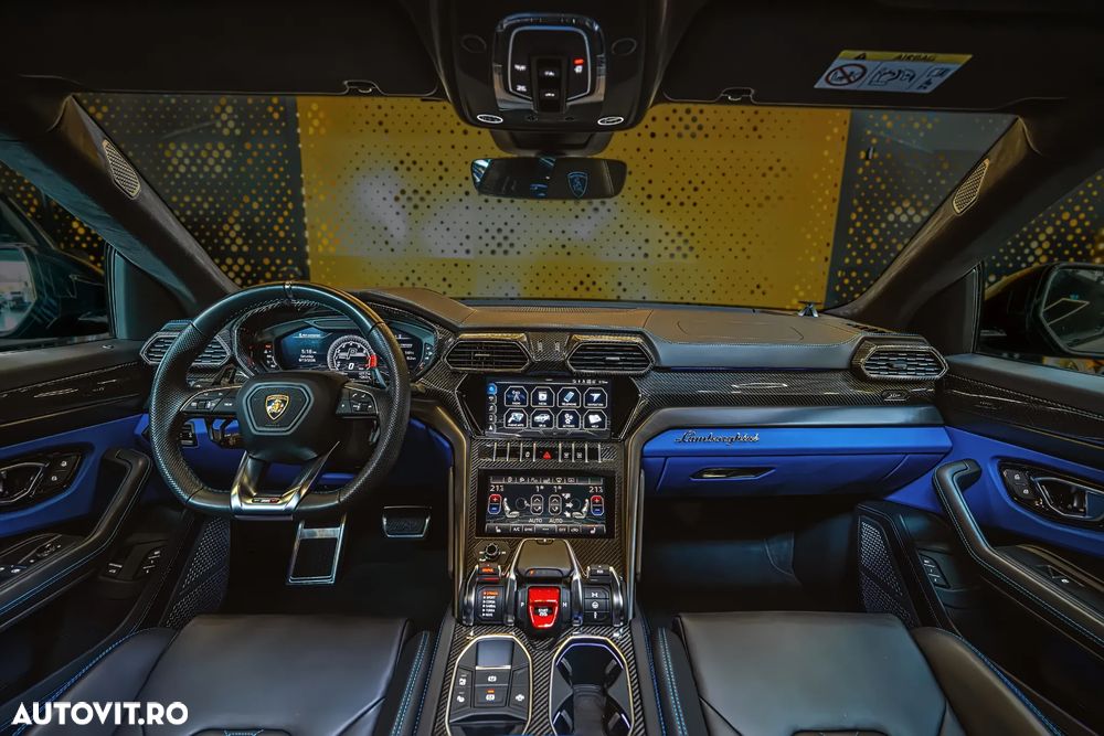Lamborghini URUS Standard - 23