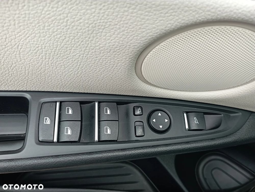 BMW X5 xDrive30d - 29