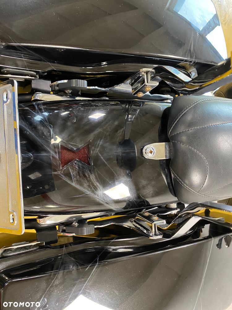 Harley-Davidson Softail - 9