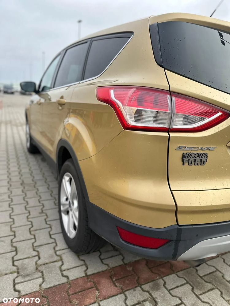 Ford Escape 1.6 EcoBoost AWD SE - 9