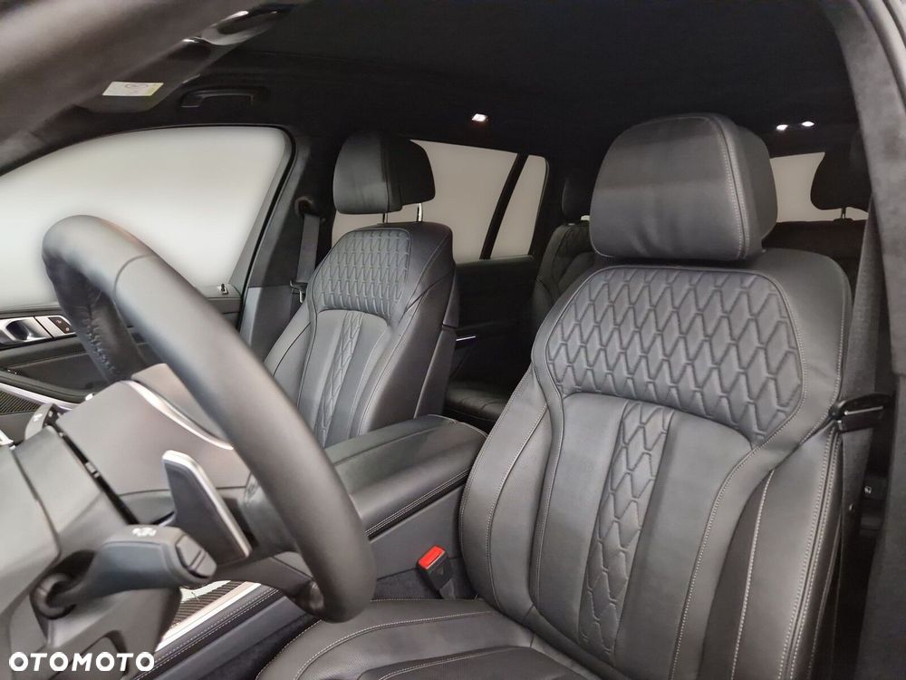 BMW X7 - 15