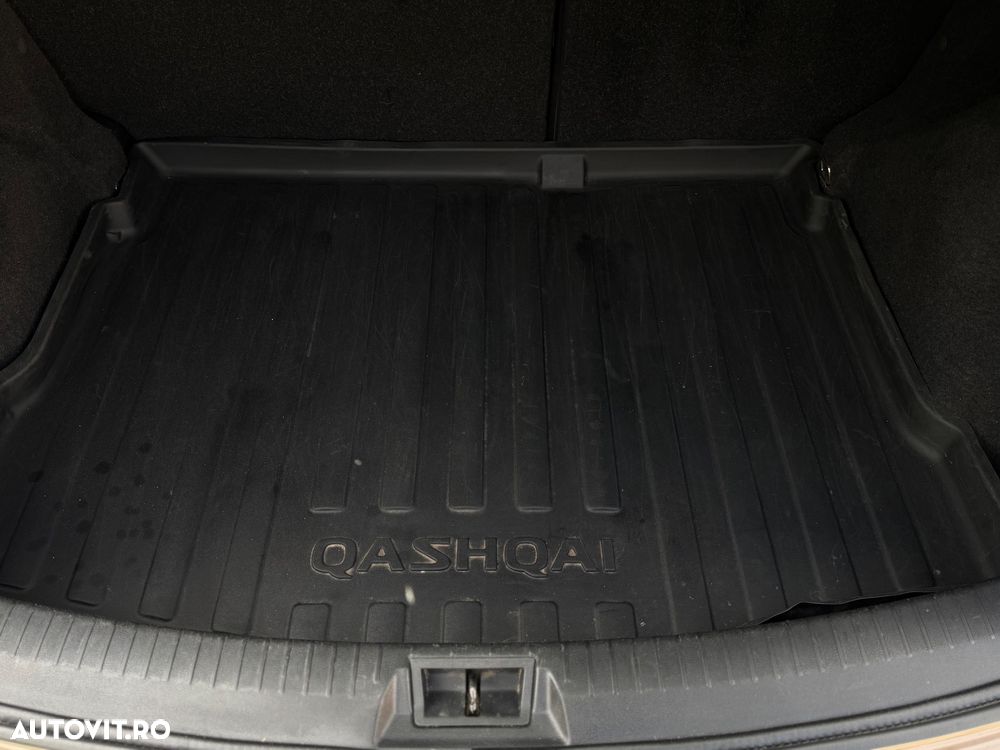 Nissan Qashqai 1.6 DCI 4 x 4 DPF Start/Stop tekna - 13