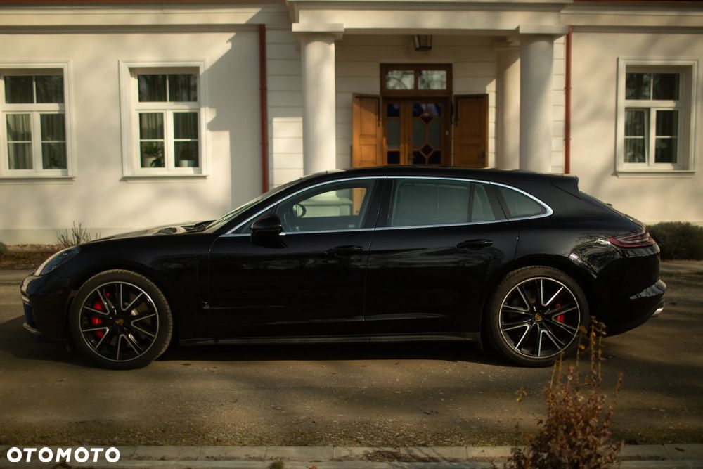Porsche Panamera Turbo - 11