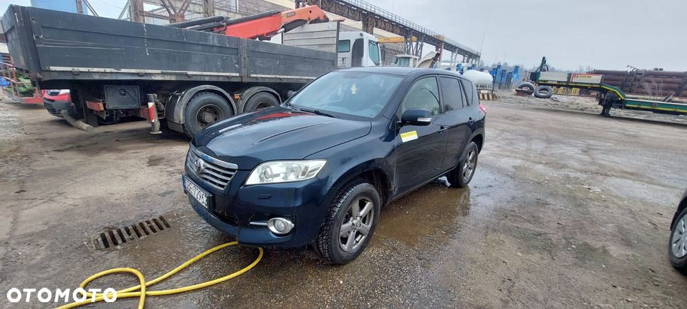 Toyota RAV4 2.0 VVT-i Premium - 8