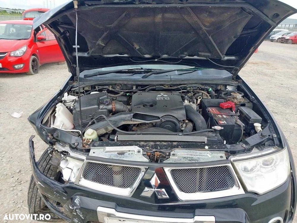 Dezmembrez Mitsubishi L200 2.5 Diesel 2010 - 3