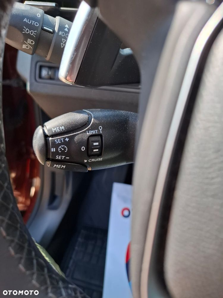 Peugeot 3008 BlueHDi 130 Stop & Start EAT8 Allure - 22