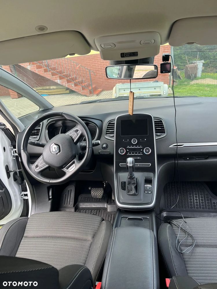 Renault Scenic - 6