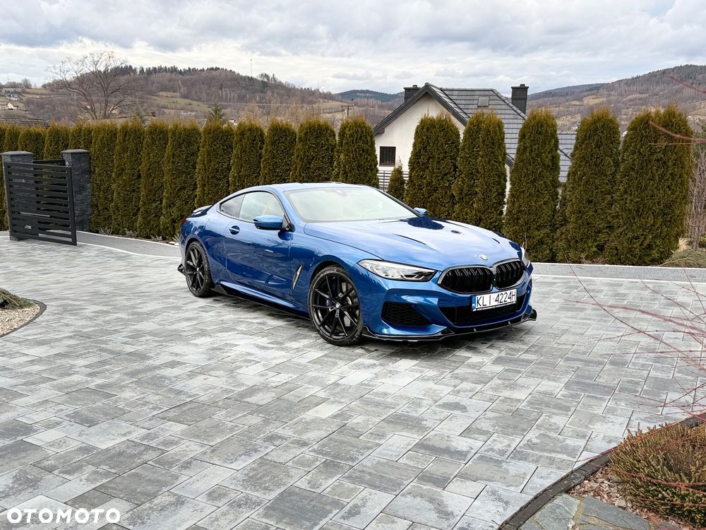 BMW Seria 8 840i - 8