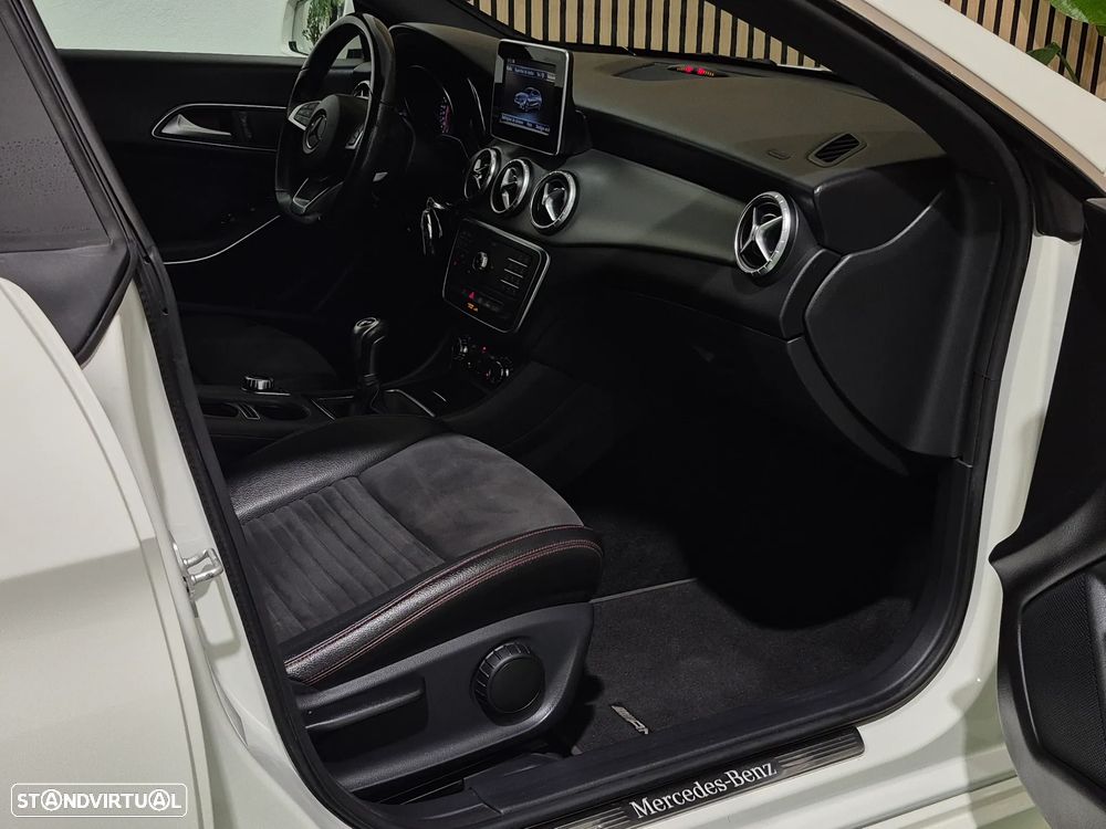 Mercedes-Benz CLA 180 d Shooting Brake AMG Line - 27