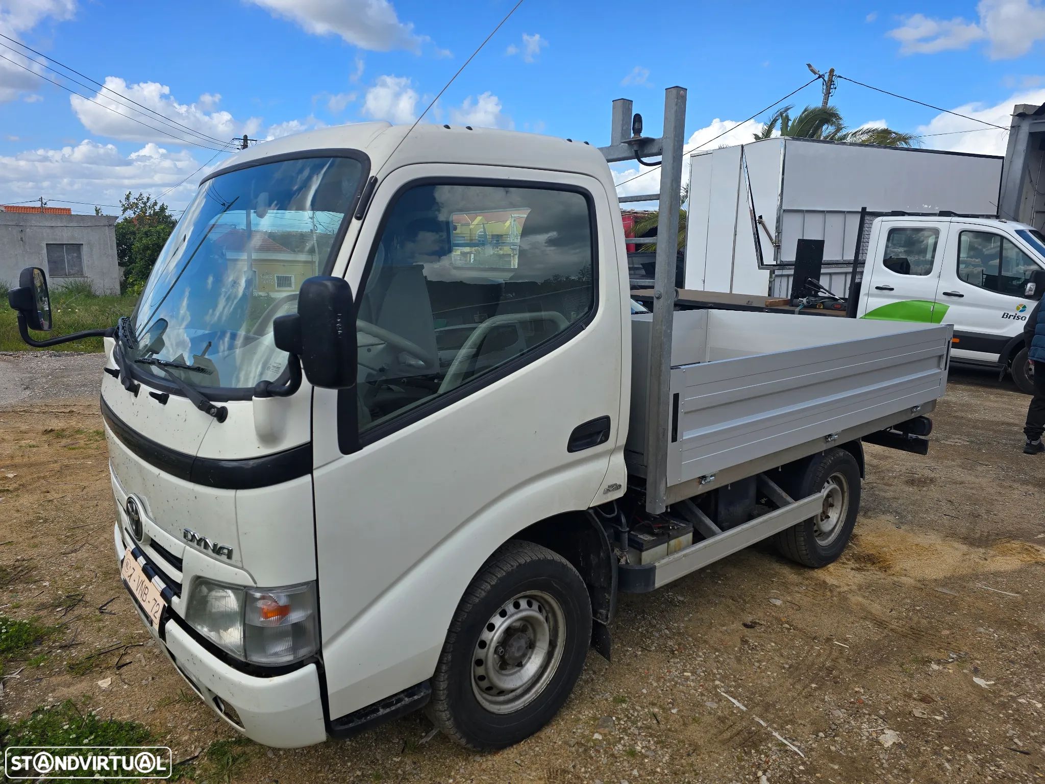 Toyota Dyna 3.0 basculante - 1