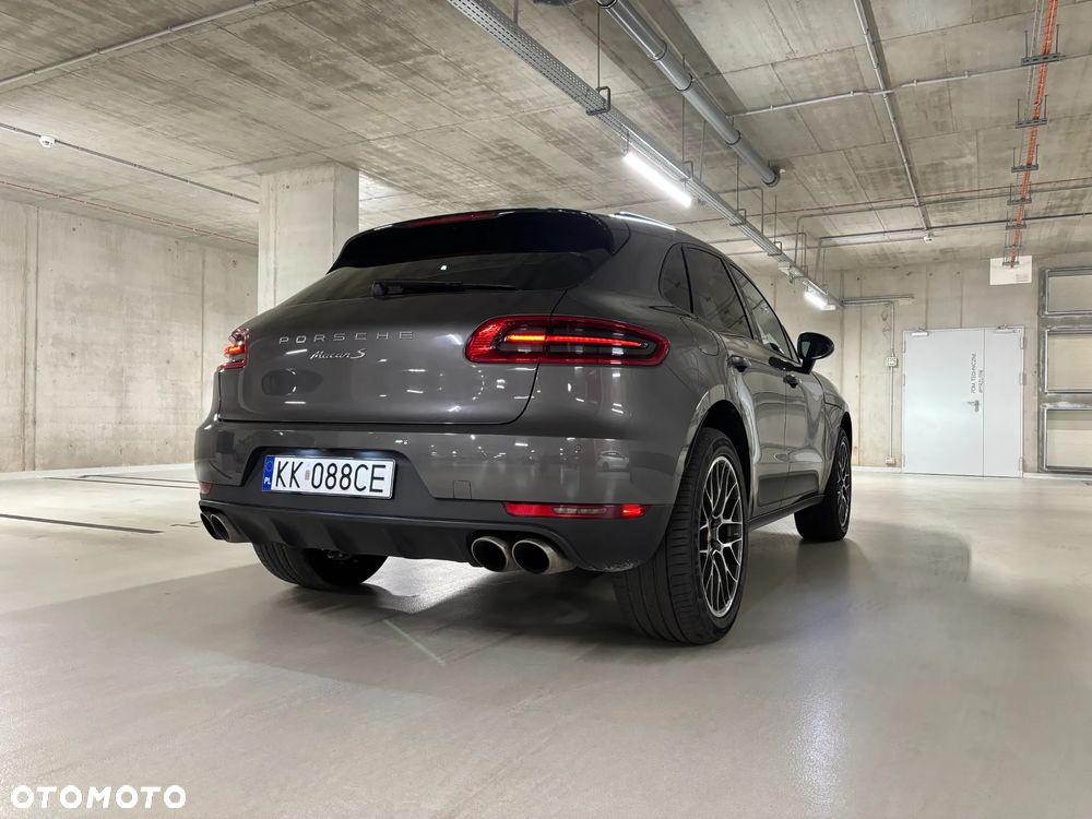 Porsche Macan - 2