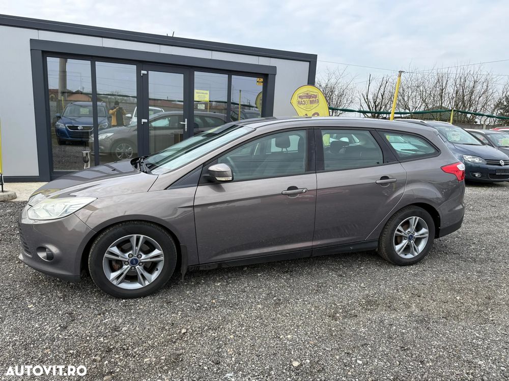 Ford Focus 1.6 TDCI DPF Start-Stopp-System Ambiente - 2