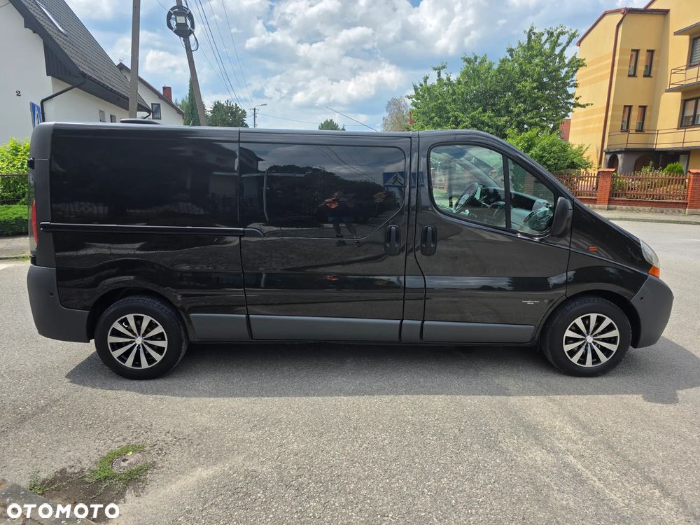 Renault Trafic - 12